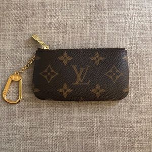 New Louis Vuitton monogram key pouch